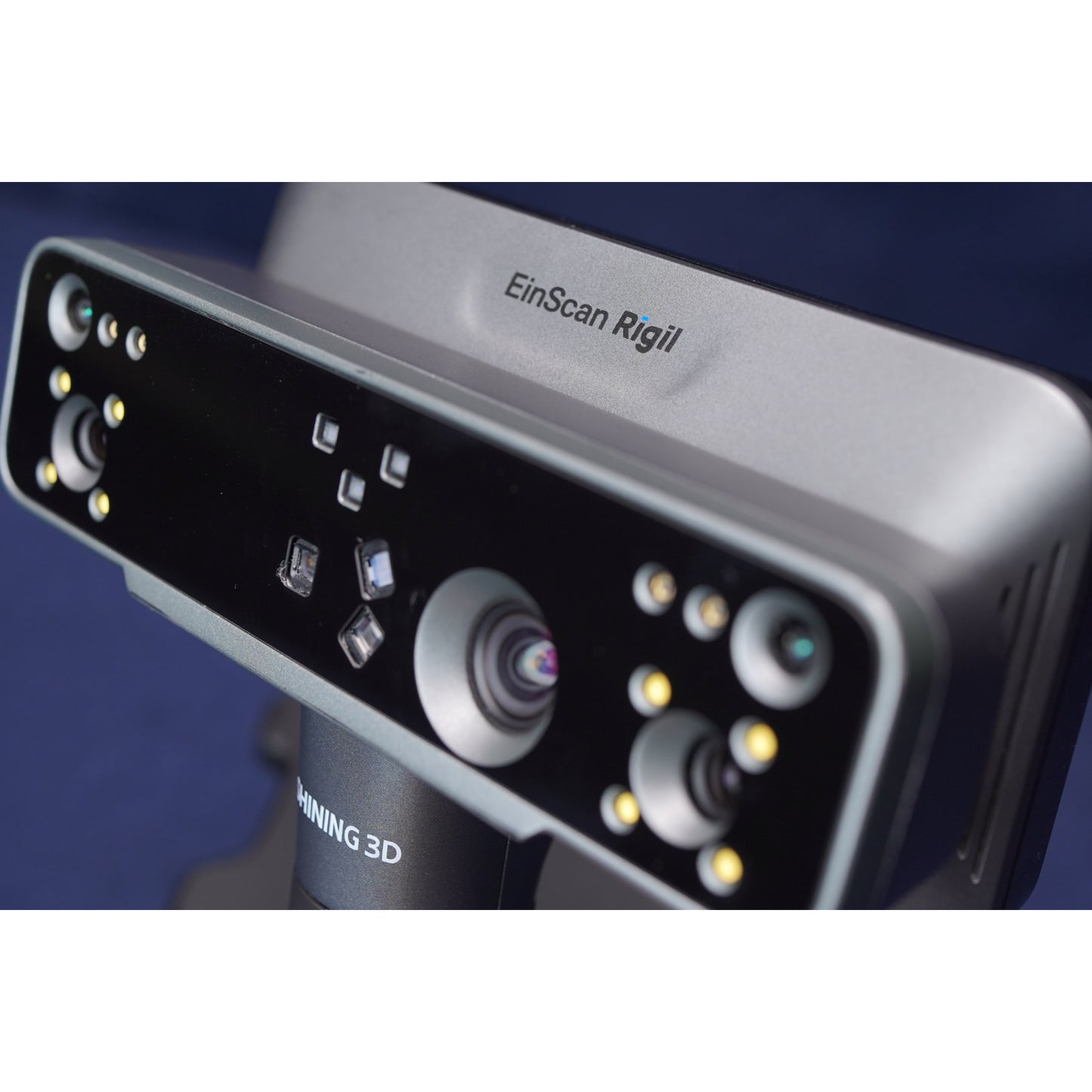 EinScan Rigil Tri-Mode Blue Laser-Infrared 3D Scanner BD.202506.007