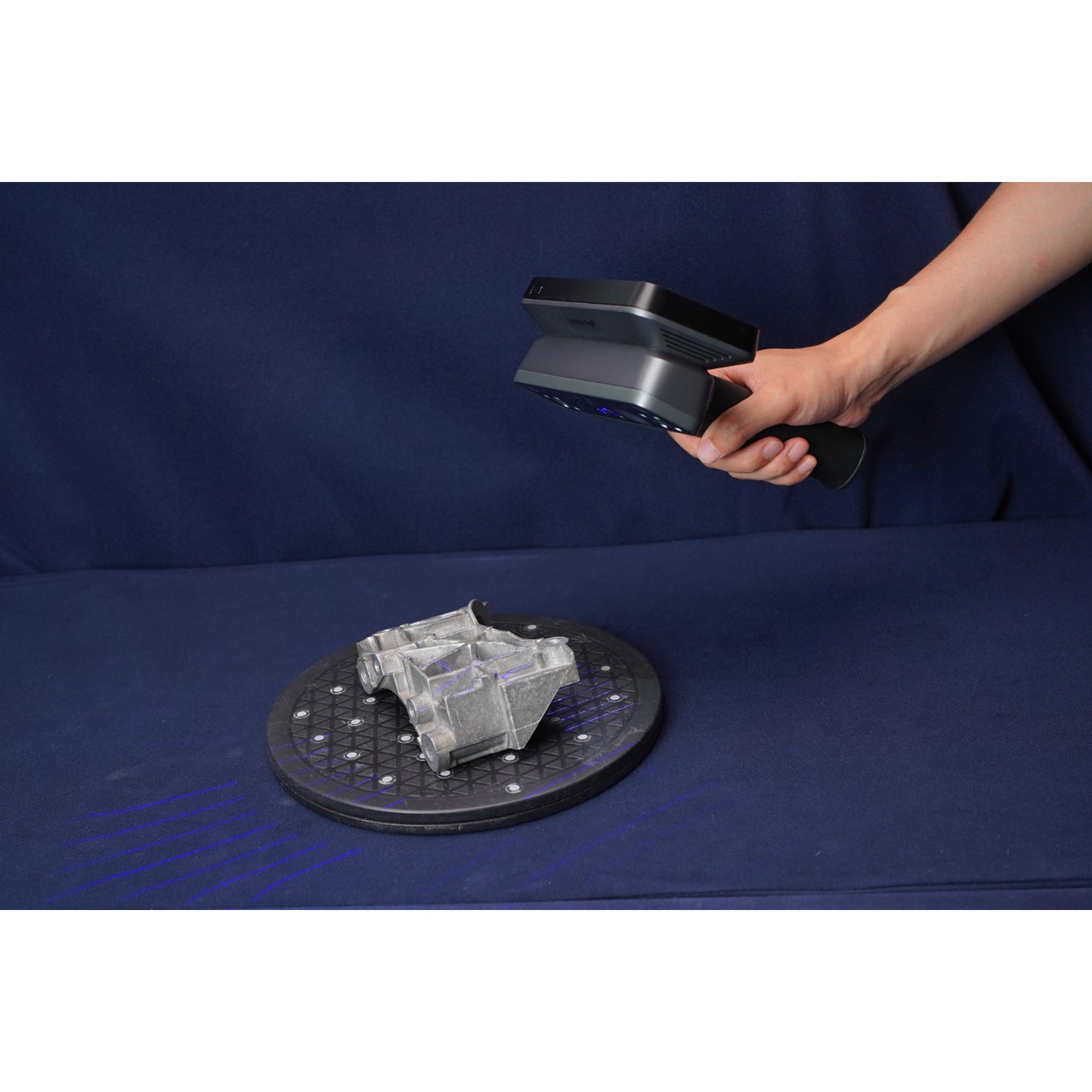 EinScan Rigil Tri-Mode Blue Laser-Infrared 3D Scanner BD.202506.007
