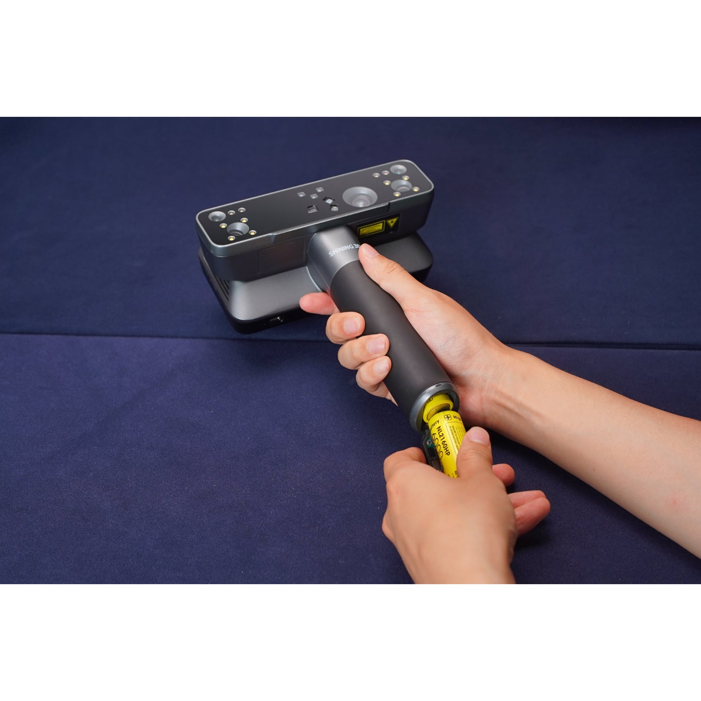 EinScan Rigil Tri-Mode Blue Laser-Infrared 3D Scanner BD.202506.007
