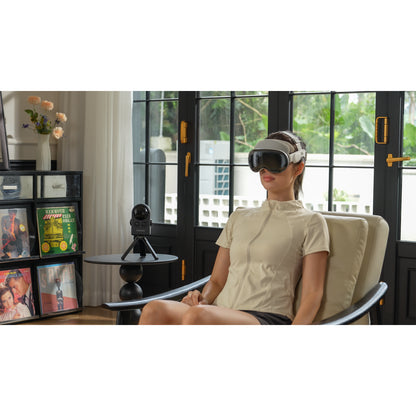 specialist using the XGRIDS PortalCam handheld SLAM LiDAR scanner for Virtual reality development
