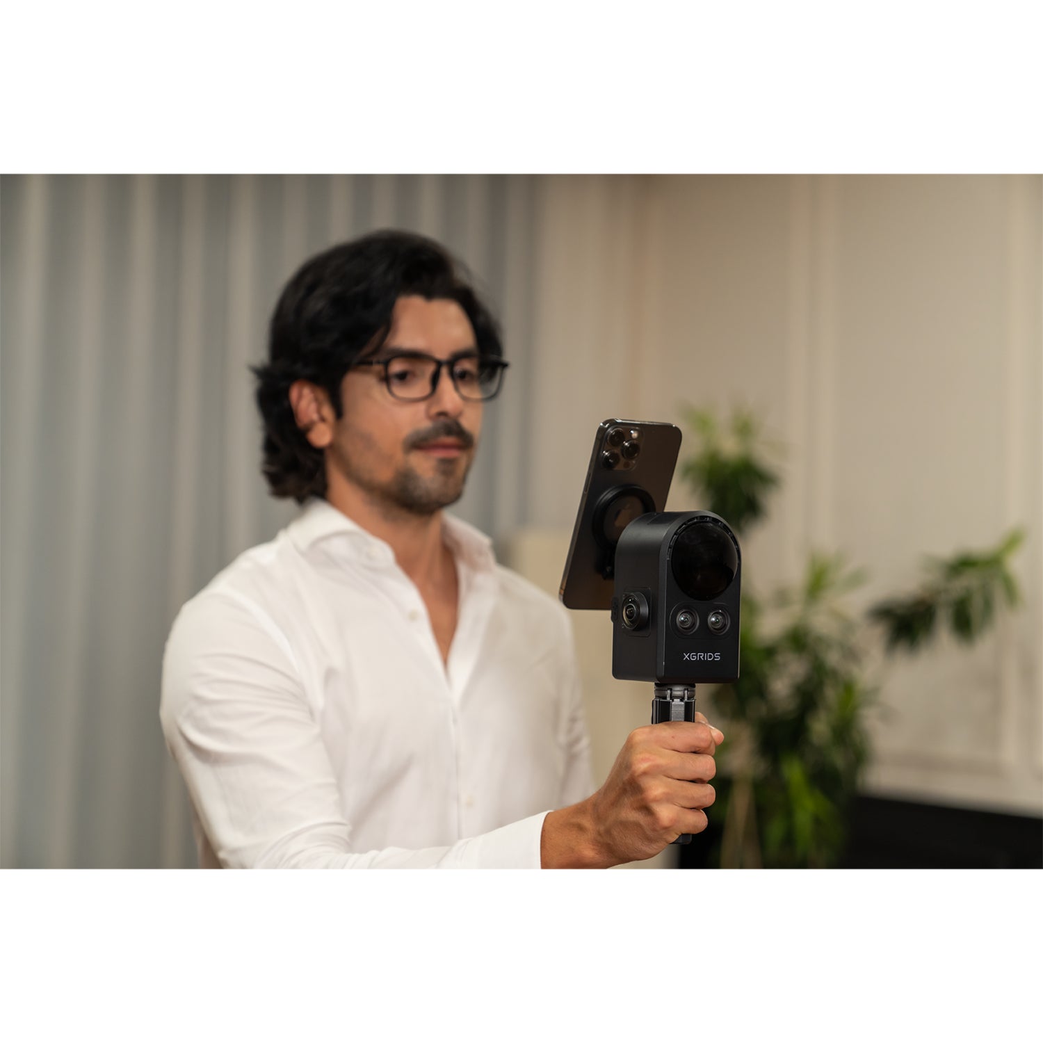 smart phone intergration with XGRIDS PortalCam handheld SLAM LiDAR scanner for indoor 3D mapping and BIM documentation